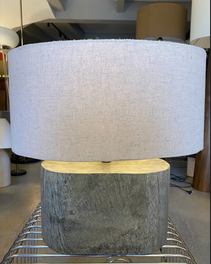 KAYRAK TAŞINDAN ABAJUR