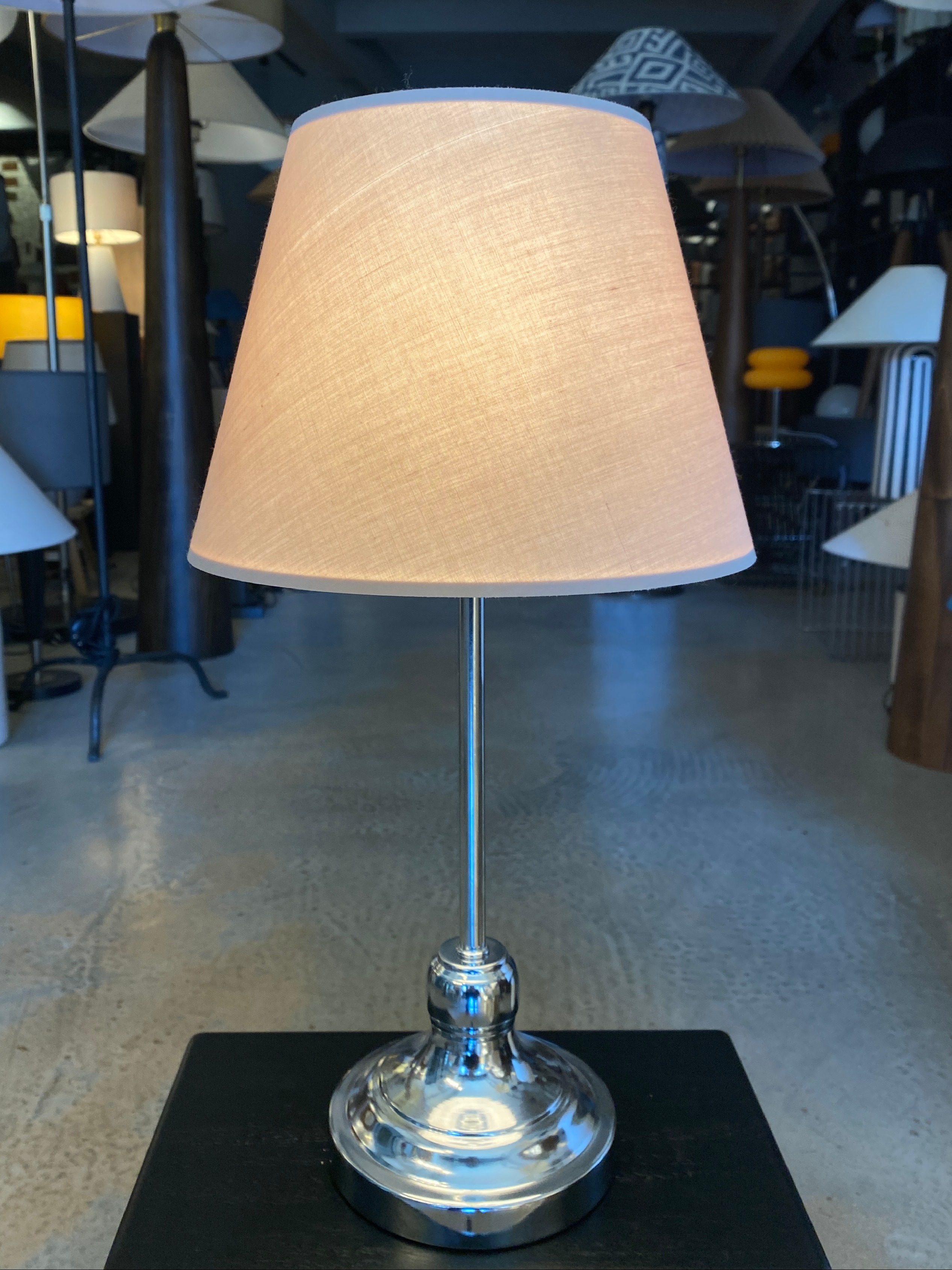 Art&Gift Royal Gold Metal Ayaklı Abajur Pudra Kumaş Başlık Yatak Odası Abajur Salon Masa Lambası