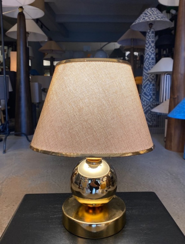 Gold Masa Üstü Kumbeji Komidin Başı Abajur