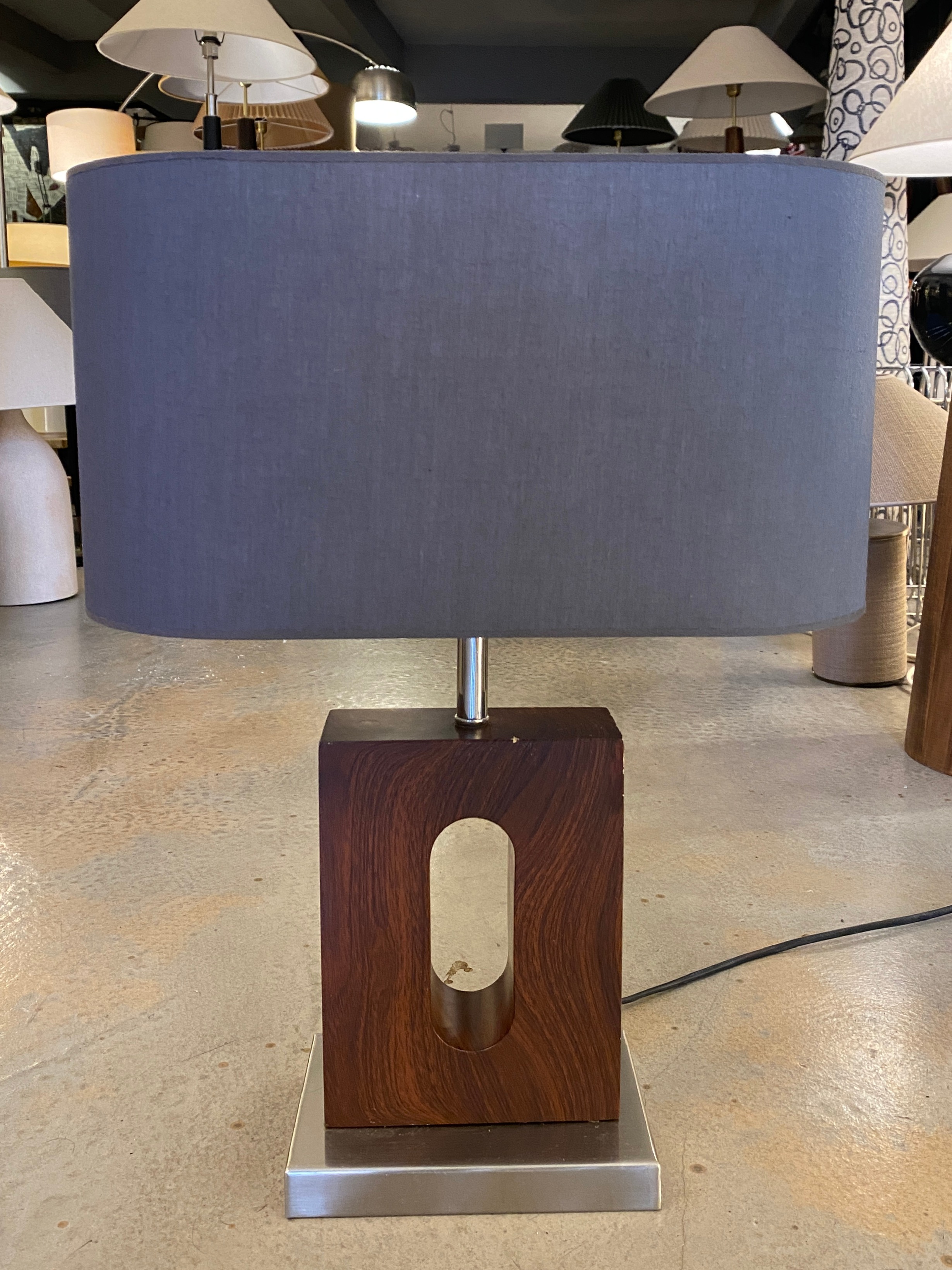 AHŞAP GÖVDELİ ABAJUR