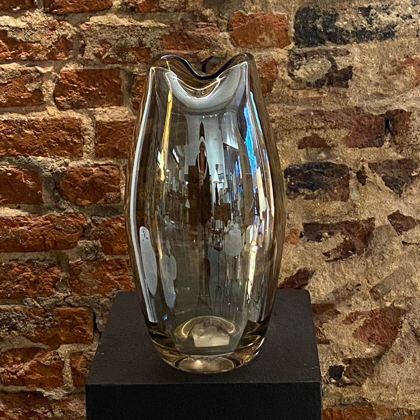 UZUN PARLAK CAM VAZO