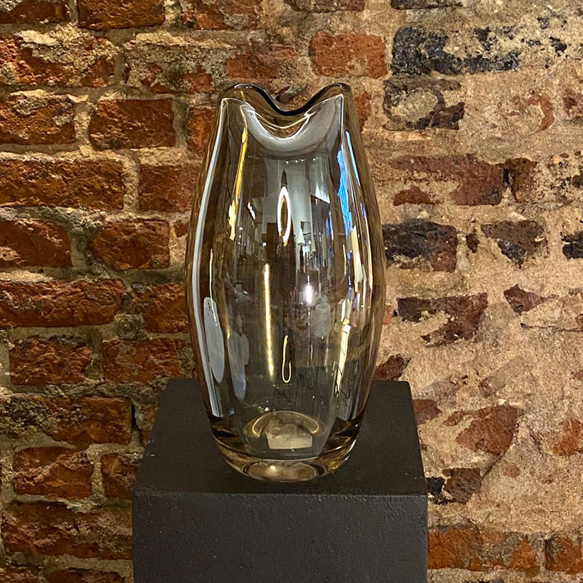 UZUN PARLAK CAM VAZO