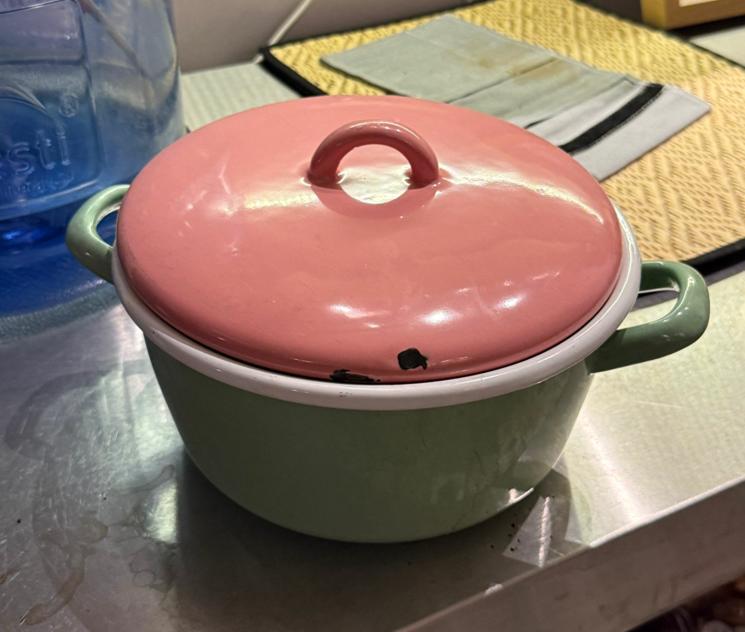 PEMBE YEŞİL TENCERE