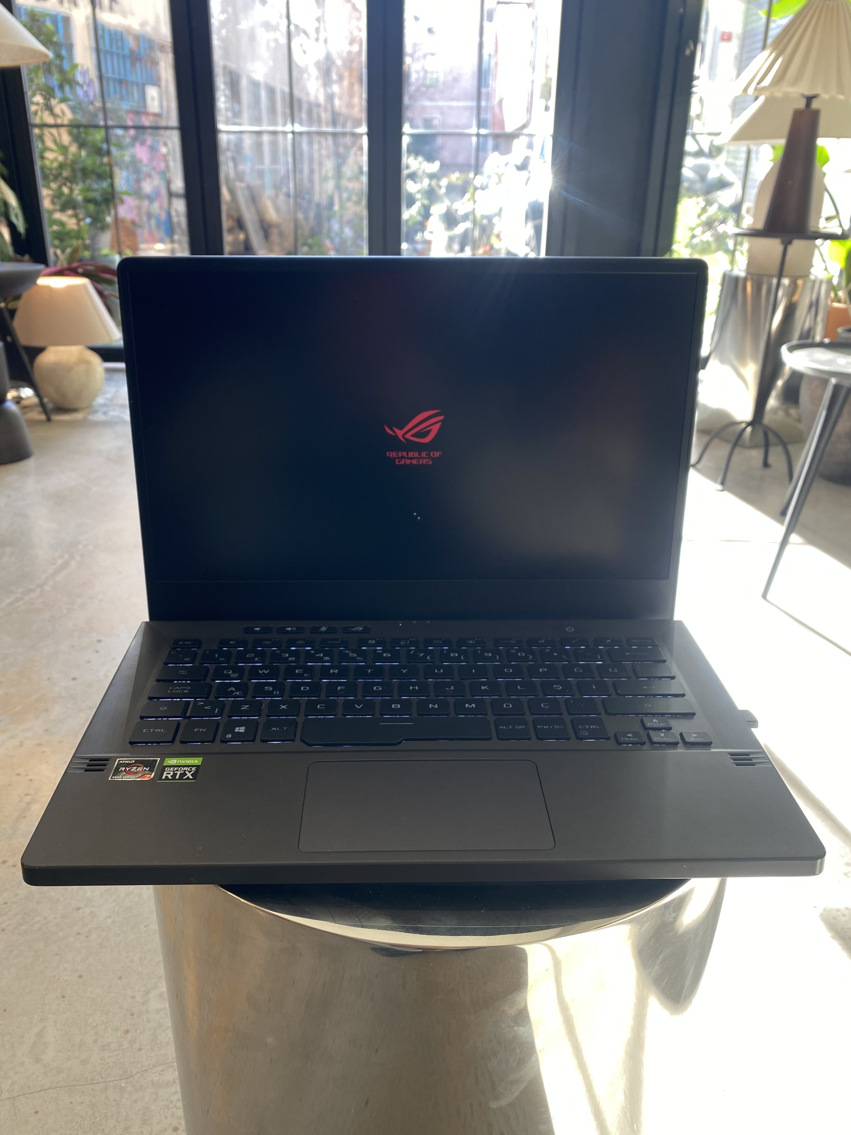 ASUS ZEPHYRUS G14 2021
