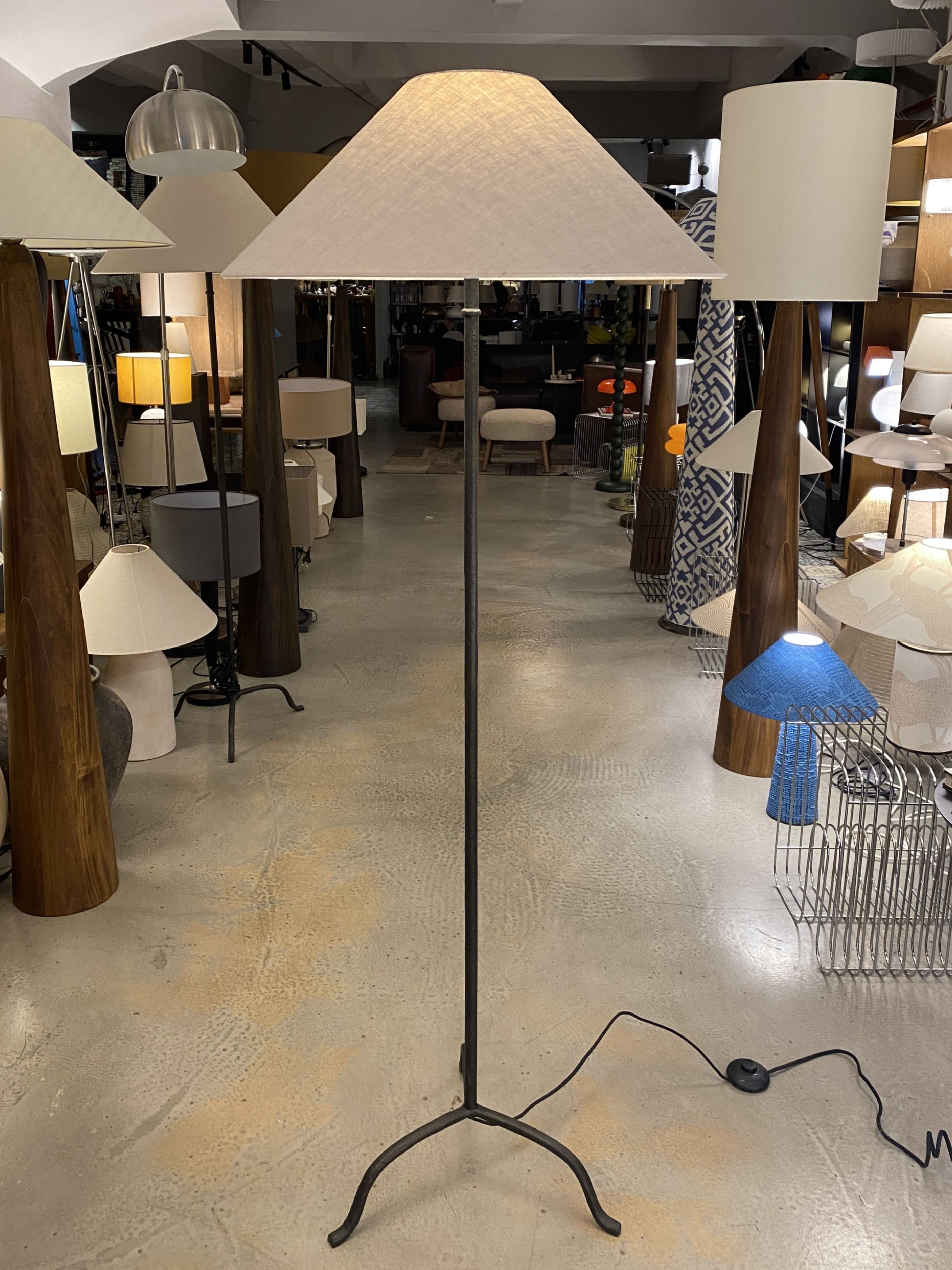 ÜÇ AYAKLI LAMBADER