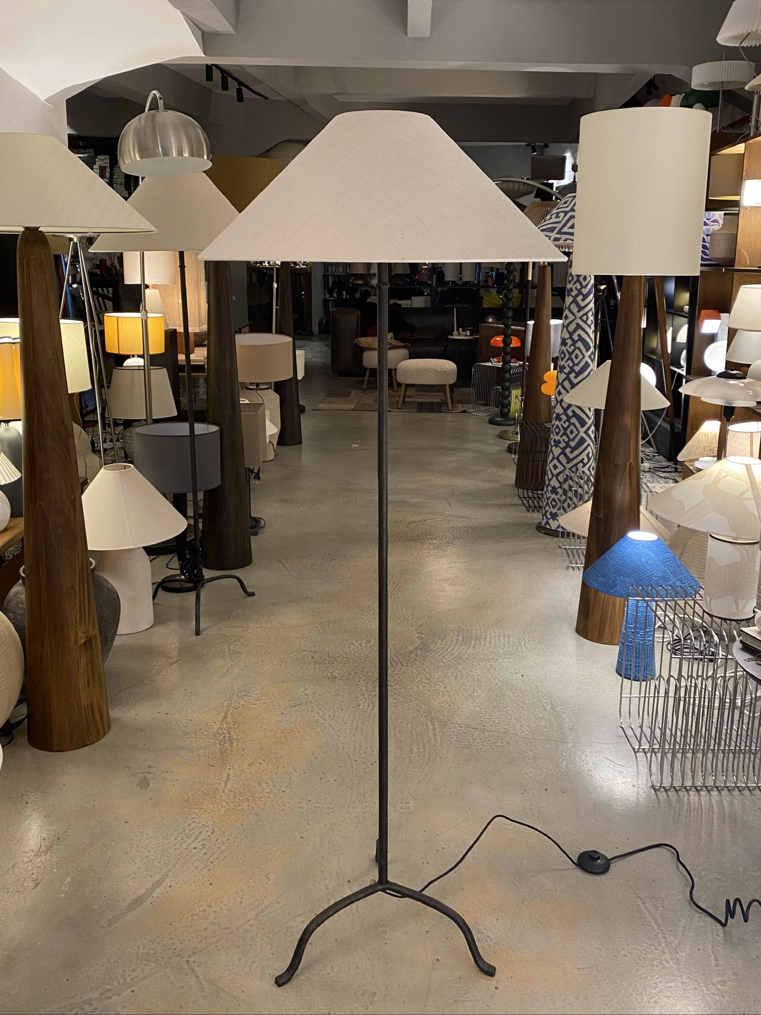 ÜÇ AYAKLI LAMBADER