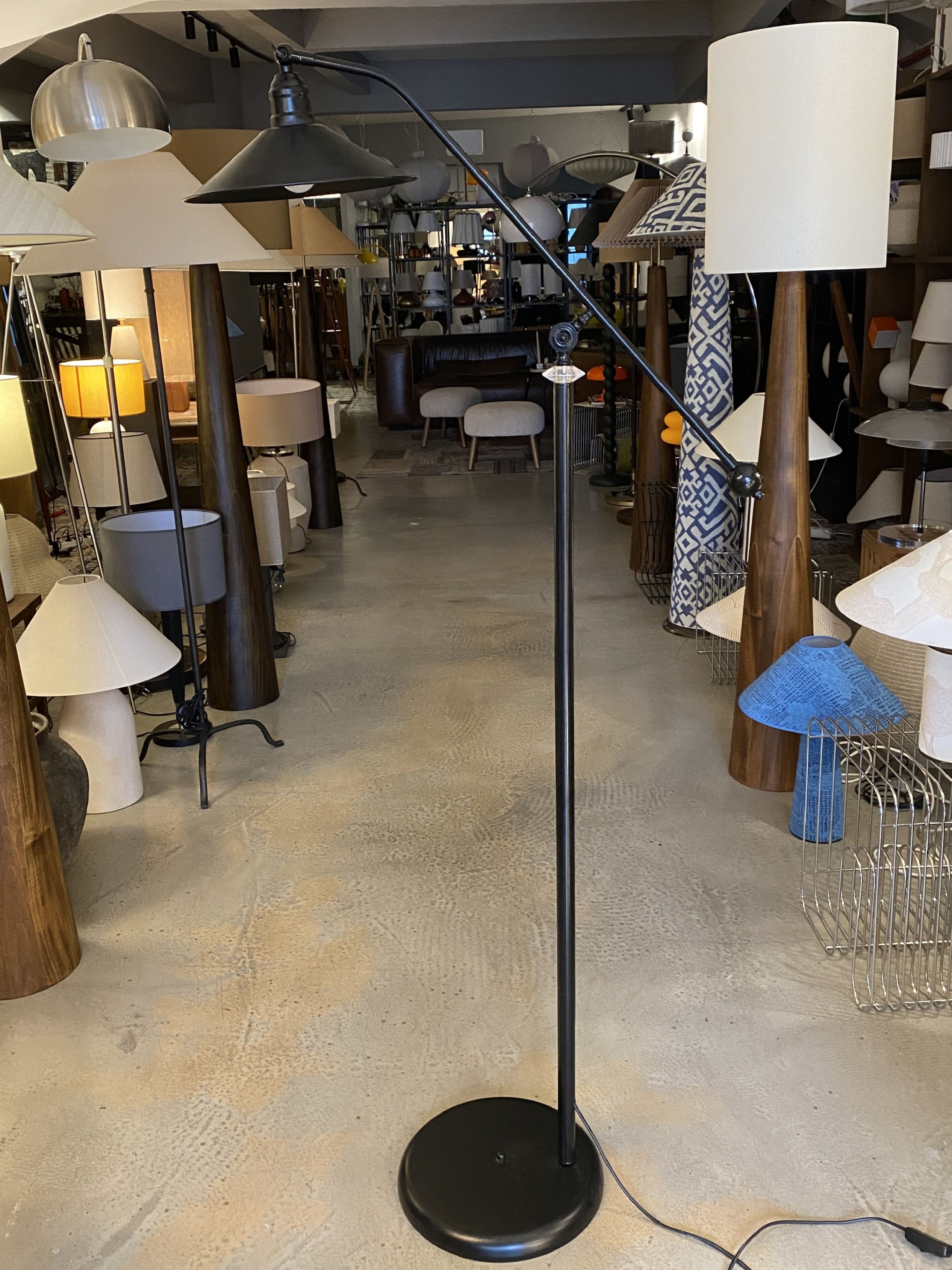 Piper Metal Başlıklı Lambader Siyah