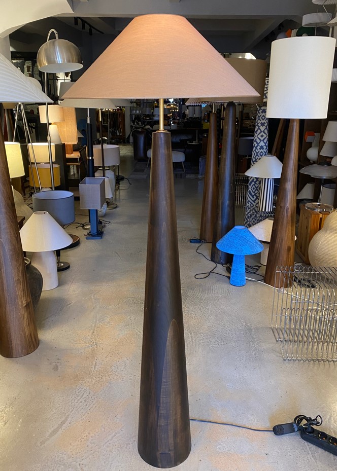 KONİK AHŞAP AYAK LAMBADER