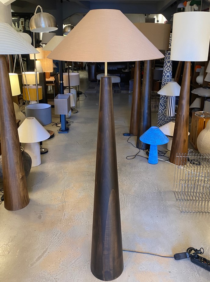 KONİK AHŞAP AYAK LAMBADER