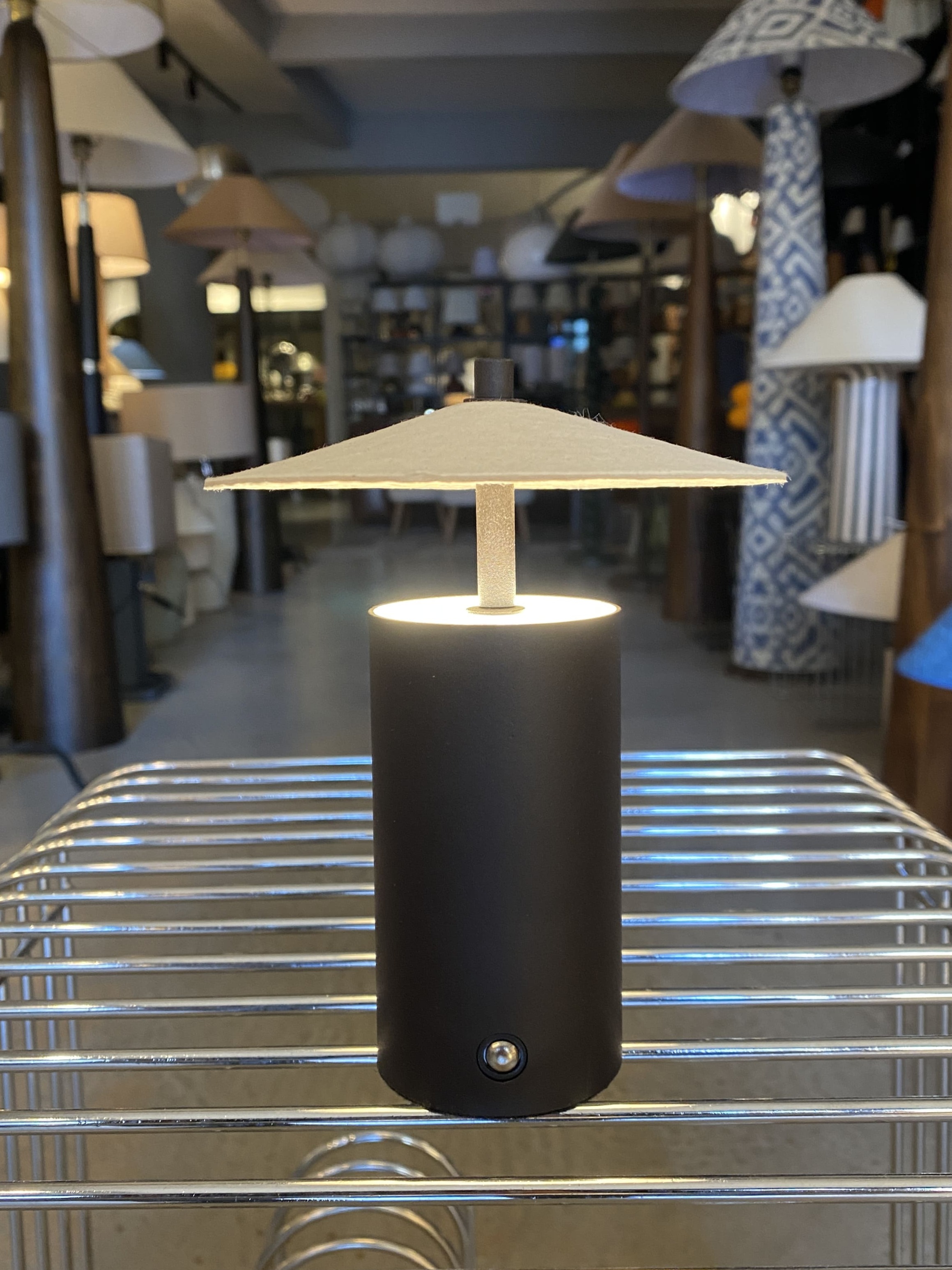 KAĞIT ABAJURLU LED ABAJUR