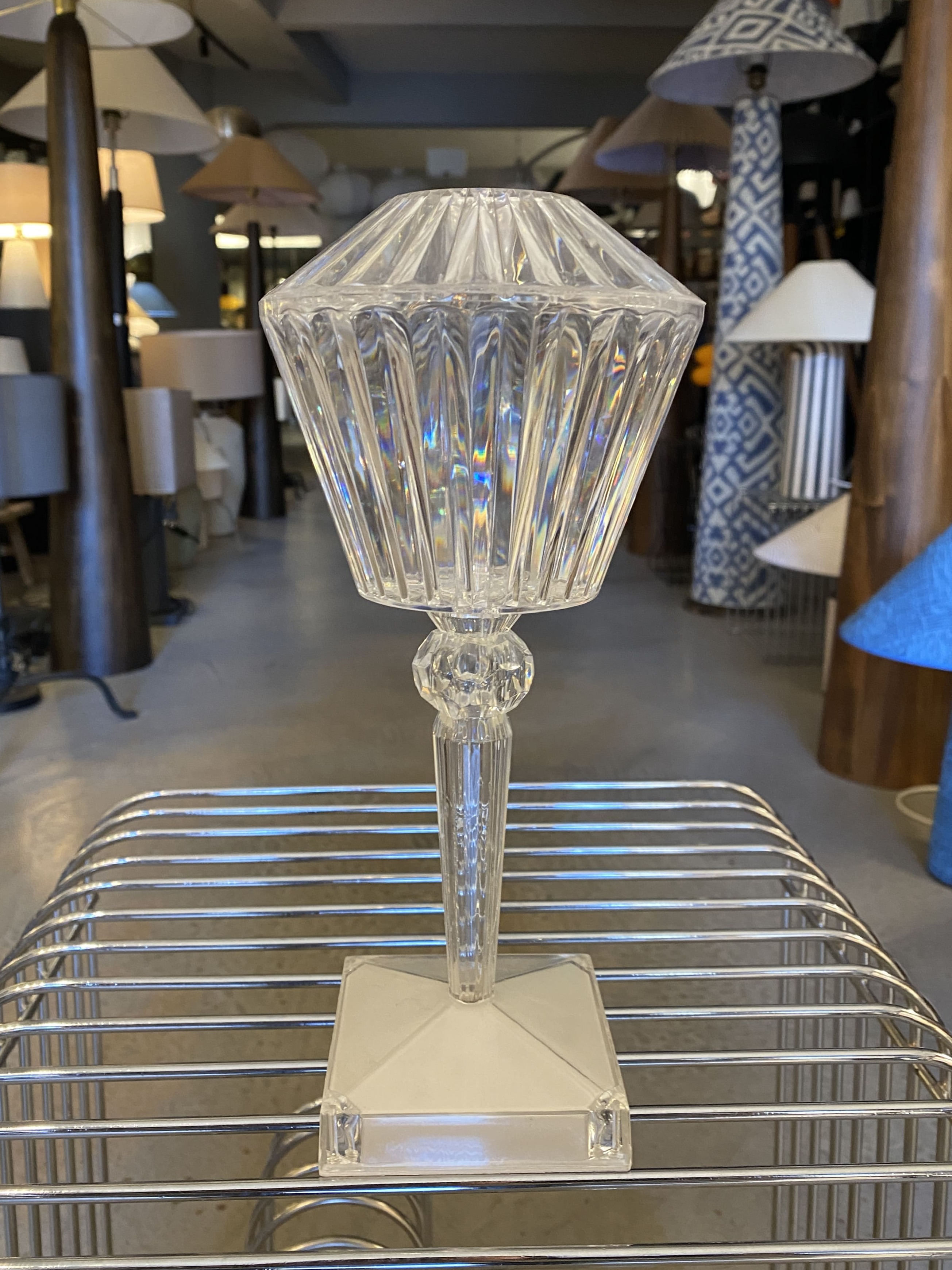 KRİSTAL MASA LAMBASI