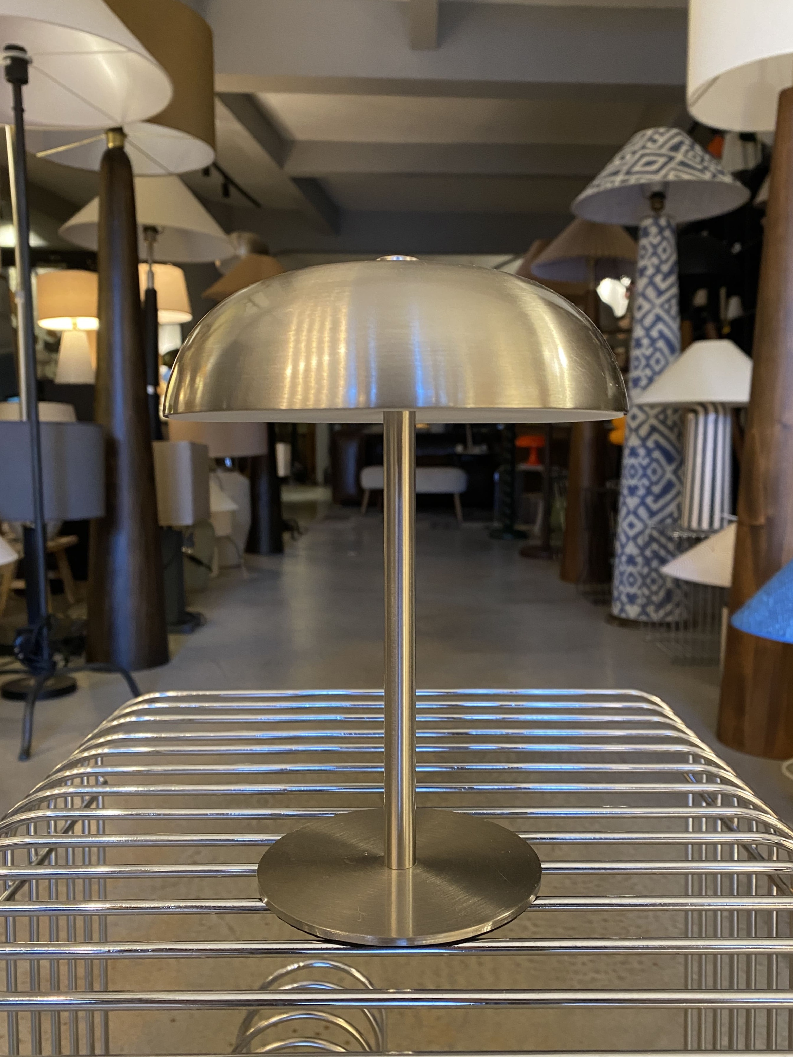 Modern Dokunmatik Ayarlı LED Masa Lambası Silver