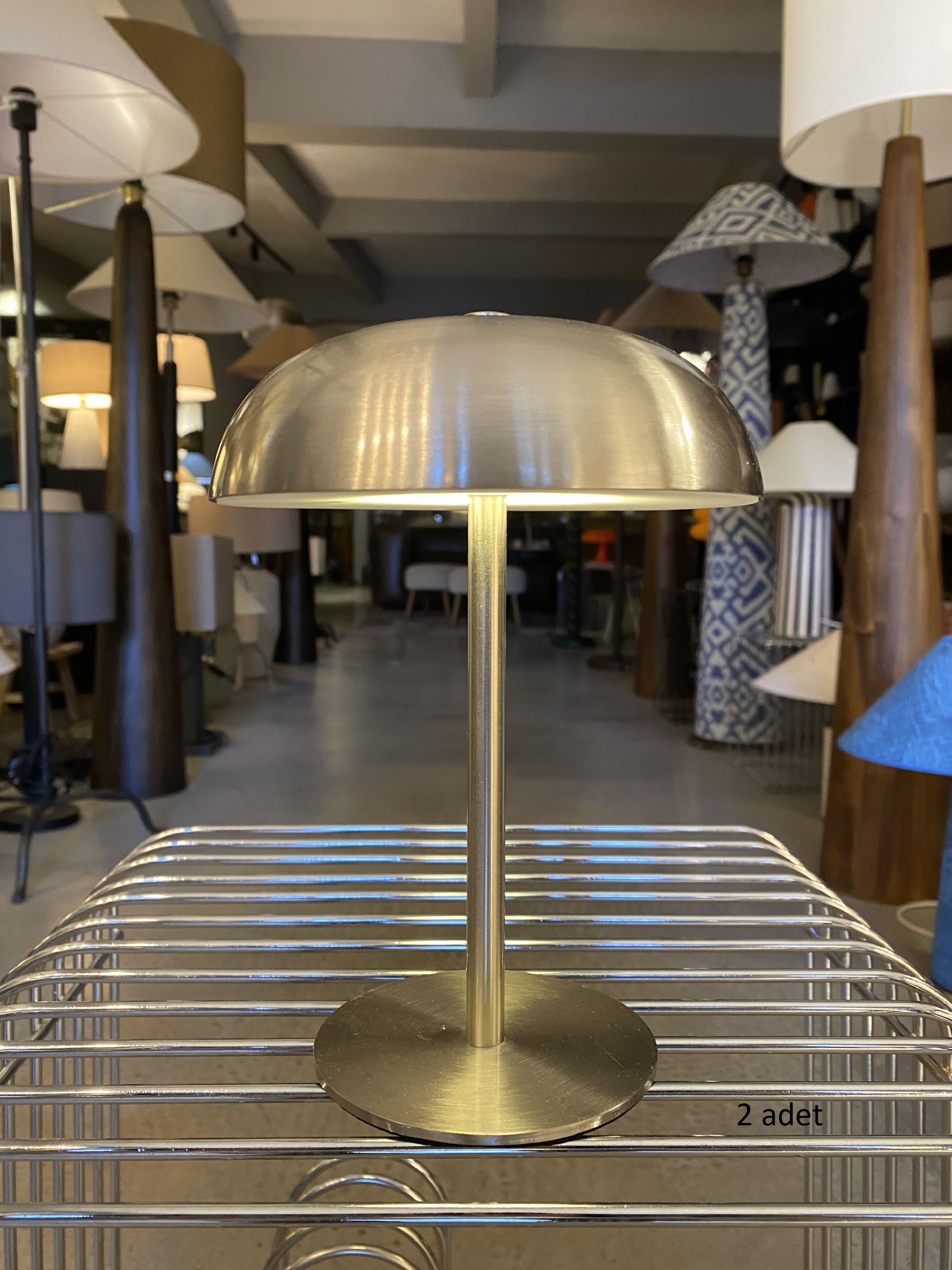 Modern Dokunmatik Ayarlı LED Masa Lambası Silver