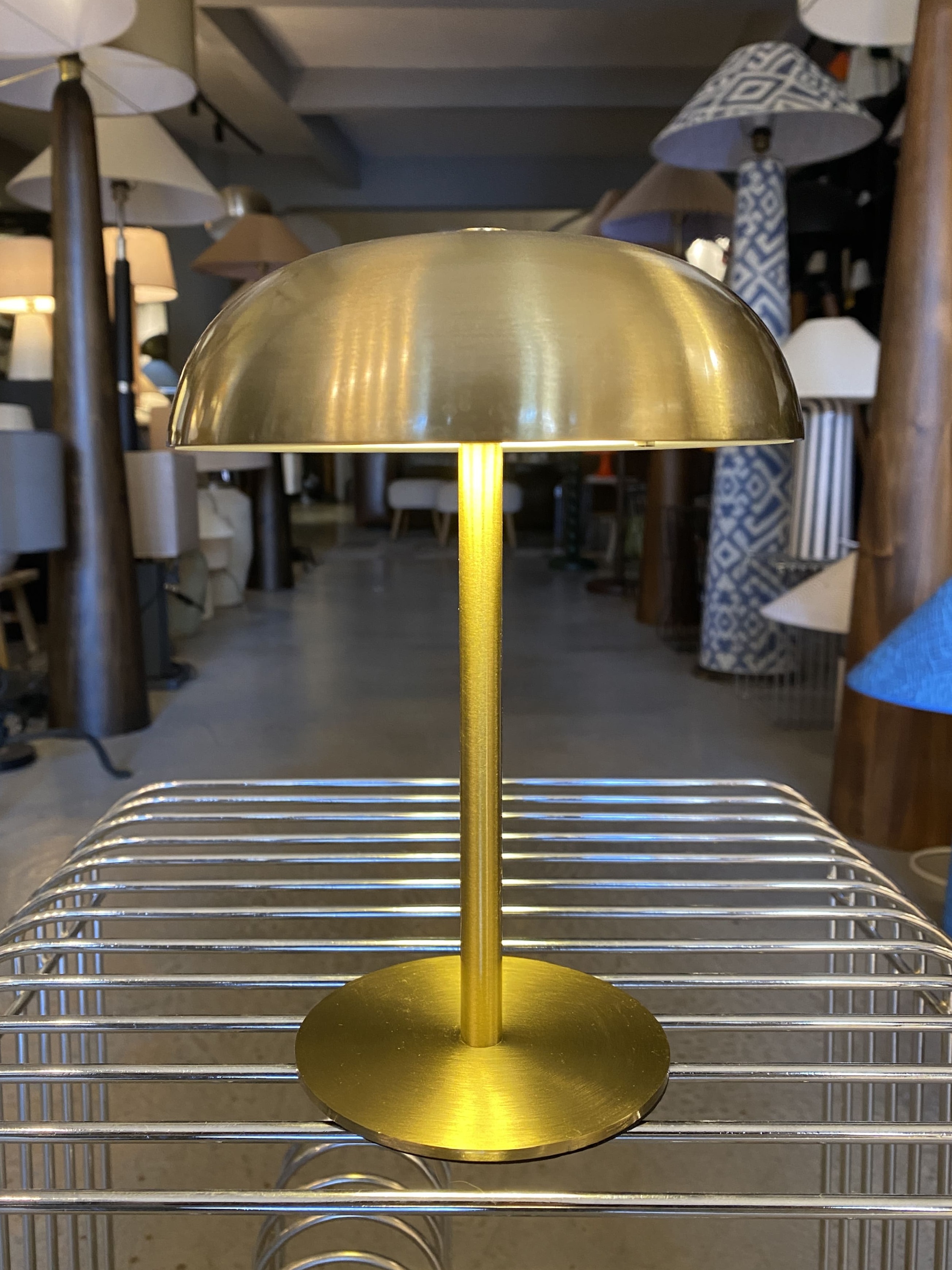 Modern Dokunmatik Ayarlı LED Masa Lambası GOLD